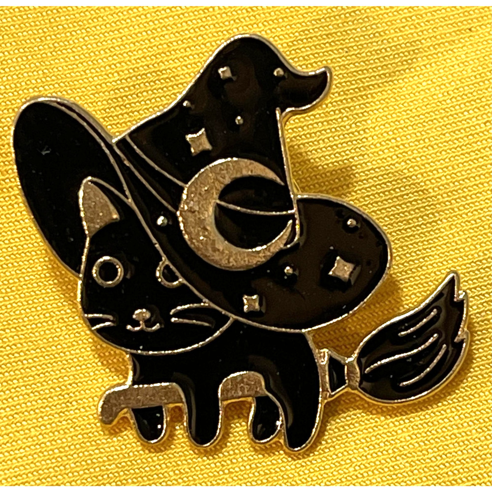 NWOT Black Cat Witch Hat Broom Lapel Pin Brooch Gold Toned Halloween Moon